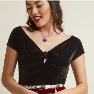 Hell bunny pizzazz velvet top